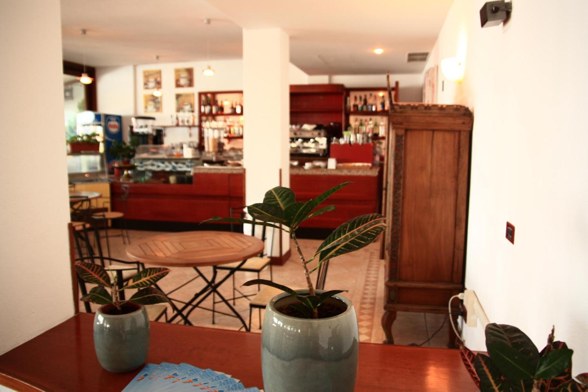 Hotel Miralonga La Maddalena  Eksteriør billede