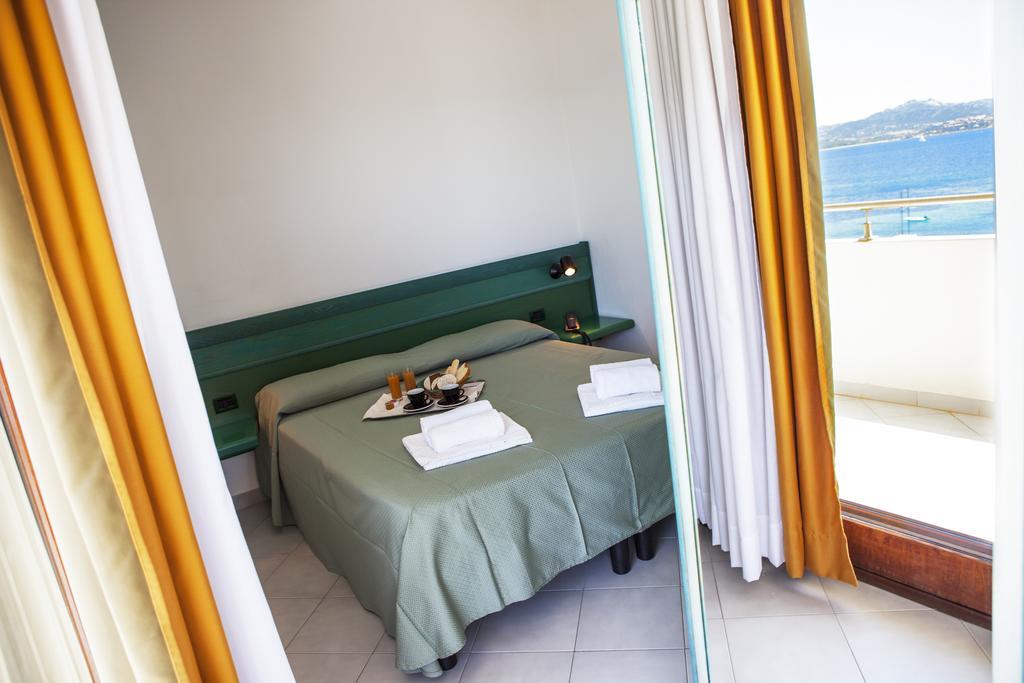 Hotel Miralonga La Maddalena  Værelse billede