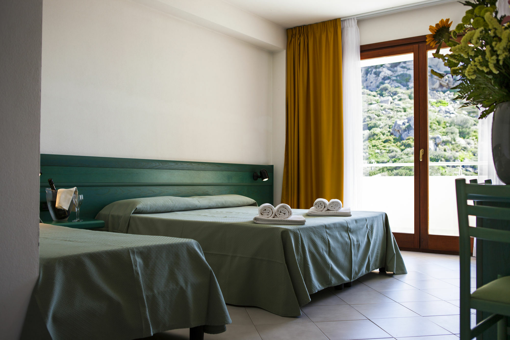 Hotel Miralonga La Maddalena  Eksteriør billede
